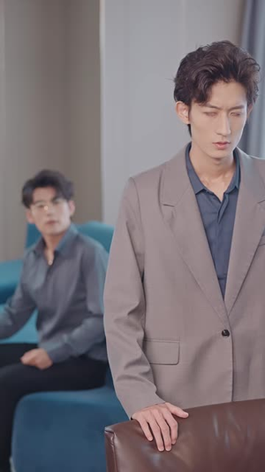 重生后乌鸦变锦鲤(82集) 重生后乌鸦变锦鲤(82集)爆款短剧抢先看