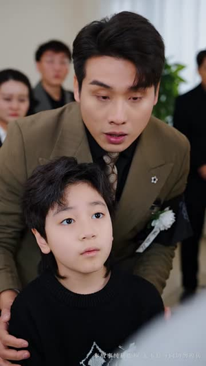 万丈深渊终见底(60集)  万丈深渊终见底(60集) 免费版