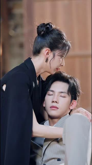 天桥摆摊我捡了个纨绔当老公(79集)  天桥摆摊我捡了个纨绔当老公(79集) 最新短剧推荐