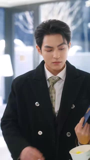 穿书归来后高攀不起(80集)  穿书归来后高攀不起(80集) 这部短剧太好看