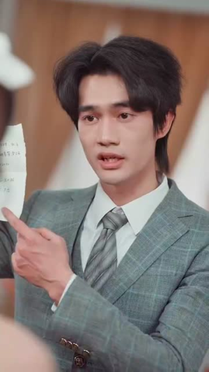 他似神明降落(74集) 他似神明降落(74集)短剧片段推荐