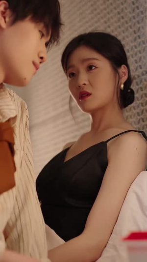 原来我也是白月光(30集) 原来我也是白月光(30集)在哪里可以全集