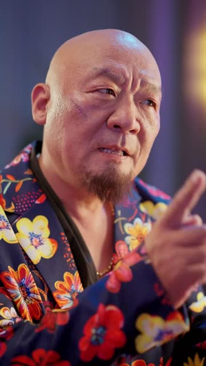 回春公寓房东他开挂了  (60集) 回春公寓房东他开挂了  (60集)更新时间