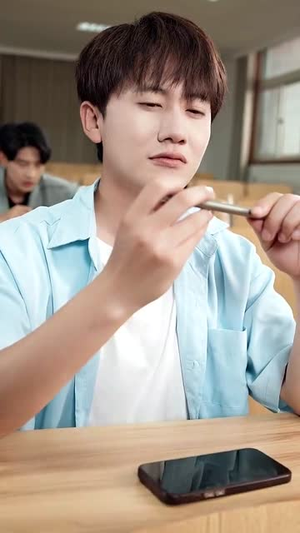 觉醒后校花哭着说爱我 (71集) 觉醒后校花哭着说爱我 (71集)追短剧看全集