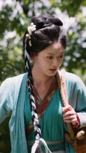 穿越反派，洗白救全家：反派怎么啦（65集）上热门短剧