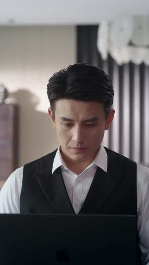 盛夏芬德拉(82集) 盛夏芬德拉(82集)每日短剧追不停