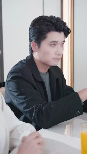 好久不见秦队长(80集) 好久不见秦队长(80集)太好看了短剧