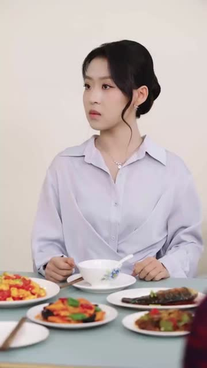 偏心十二年,我走后我妈破防了(42集) 偏心十二年,我走后我妈破防了(42集)热门爆款短剧