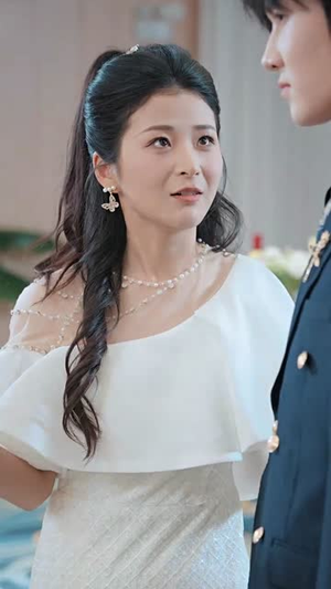 装穷被丢进恋爱盲盒后（71集）在哪个平台能看