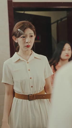 穿越短剧，我靠美女续命（98集）热播短剧抢先看