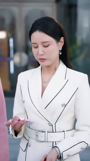 前妻请止步(80集) 前妻请止步(80集)超好看古装短剧