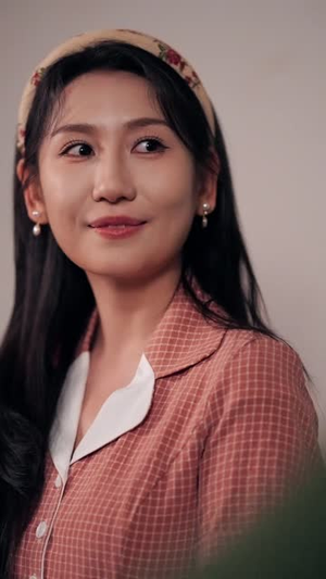 拒当接盘侠：重生鉴宝赚疯了（70集）短剧热播推荐