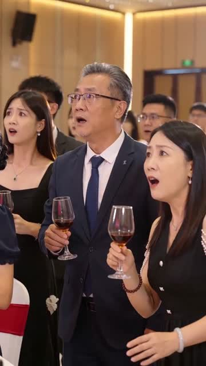 联姻陷阱：穿书女配逆袭成总裁的上司（30集）分享好看的短剧