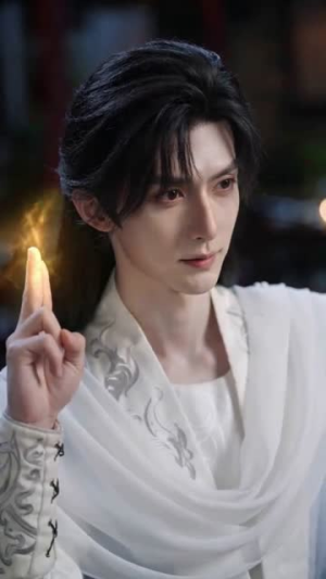 穿越女尊从男仆开始反向证道(90集) 穿越女尊从男仆开始反向证道(90集)在线观看完整版