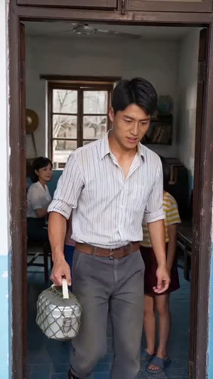 重生八零,我靠钓鱼抓虾致富1980(111集) 重生八零,我靠钓鱼抓虾致富1980(111集)视频在线看