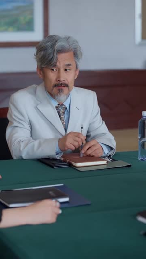 代驾小哥不简单,医武双绝赢麻了(40集) 代驾小哥不简单,医武双绝赢麻了(40集)热播短剧重燃