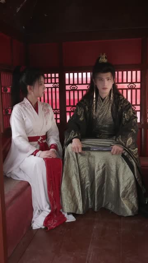 穿成反派世子,我靠门阀横行异世(110集) 穿成反派世子,我靠门阀横行异世(110集)火爆短剧抢先看