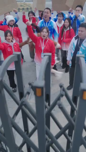 我的潮玩男友是顶流（72集）精彩好看短剧