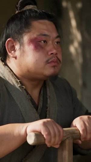 饭馆通古今:一碗油泼面吃嗨老秦人(85集) 饭馆通古今:一碗油泼面吃嗨老秦人(85集)红果短剧看全集