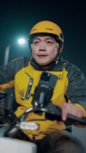 小声点，那个卖炒饭的是战神（60 集）短剧片段分享