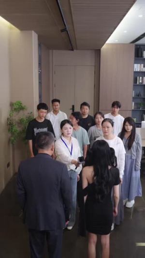 穿书后我居然成了柳如烟（45 集）短剧完整版免费